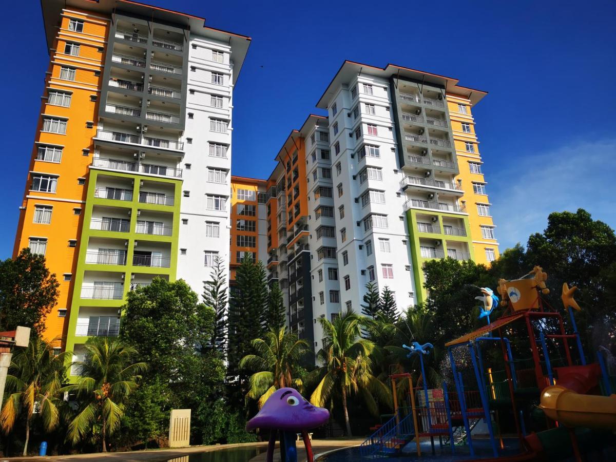 Bayou Lagoon Park Resort Malacca Exterior photo