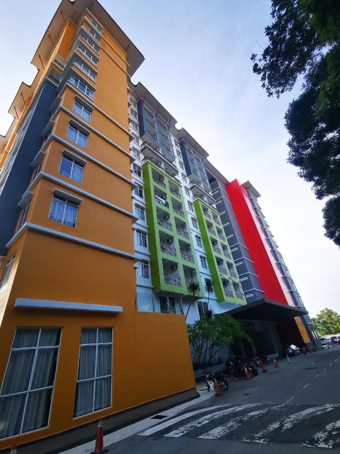 Bayou Lagoon Park Resort Malacca Exterior photo