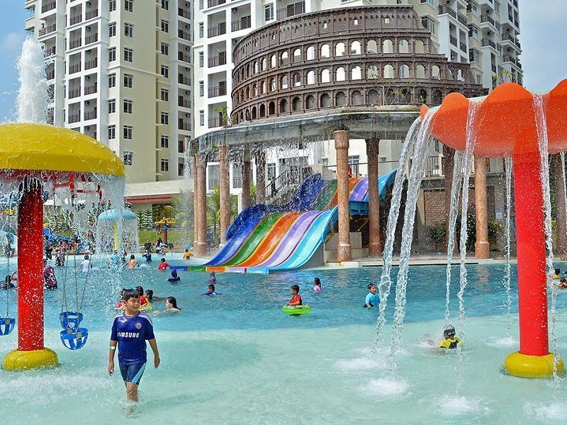 Bayou Lagoon Park Resort Malacca Exterior photo